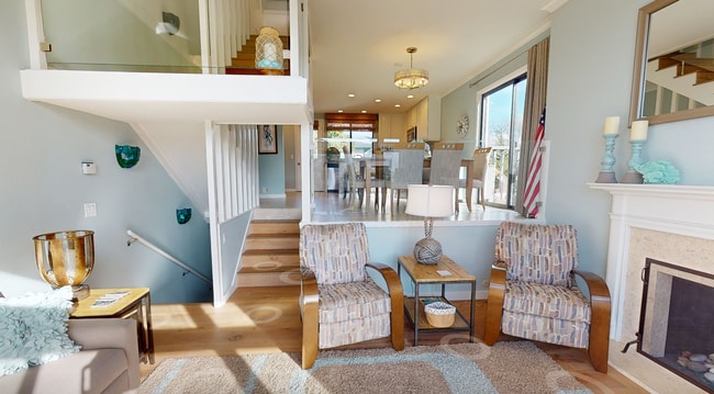 Building Photo - Sophisticated Beachfront Escape with Panoramic Ocean Views