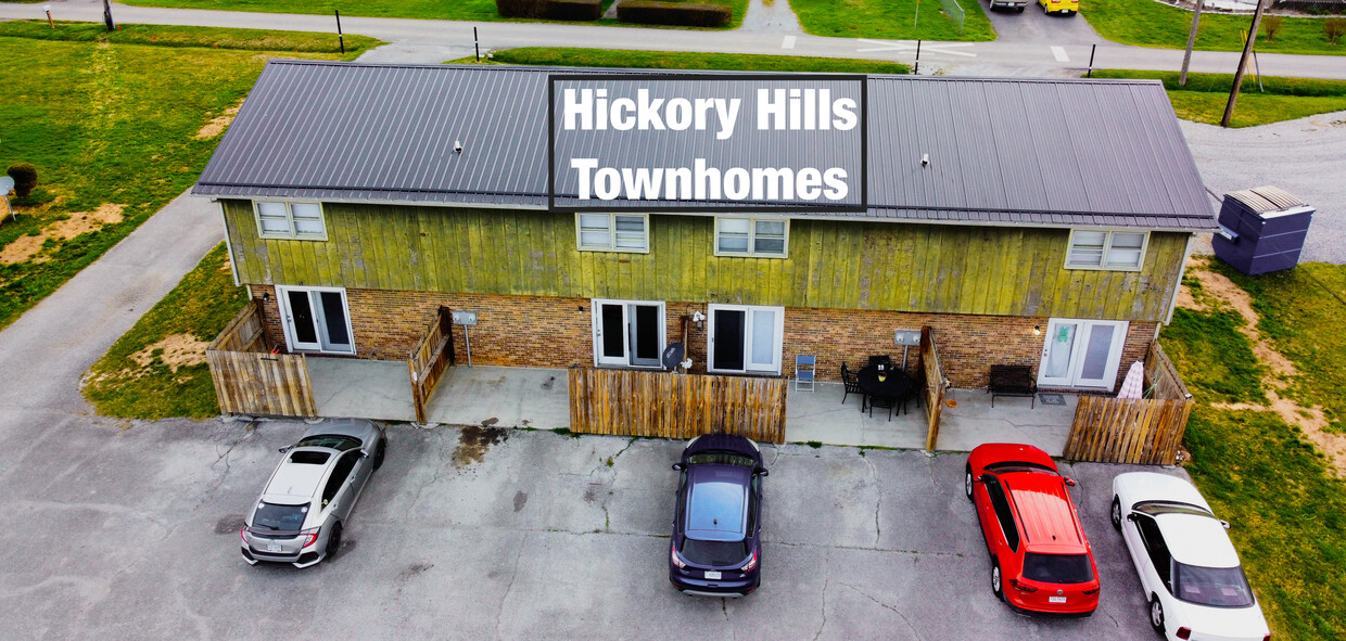 Foto del edificio - Hickory Hills Townhomes