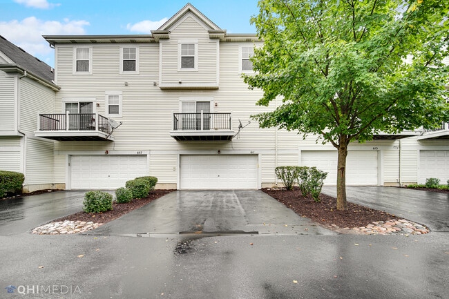 Building Photo - 611 Grosvenor Ln