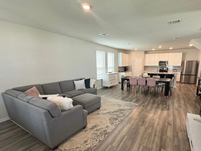 Building Photo - 330 Delaware Mountains Ter