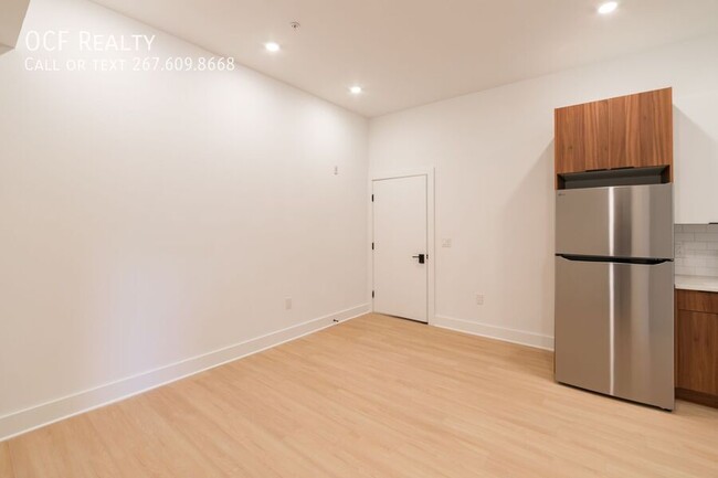 Building Photo - One Bed University City Apartment
