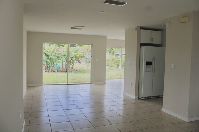 Building Photo - 15747 SW 298th Ter