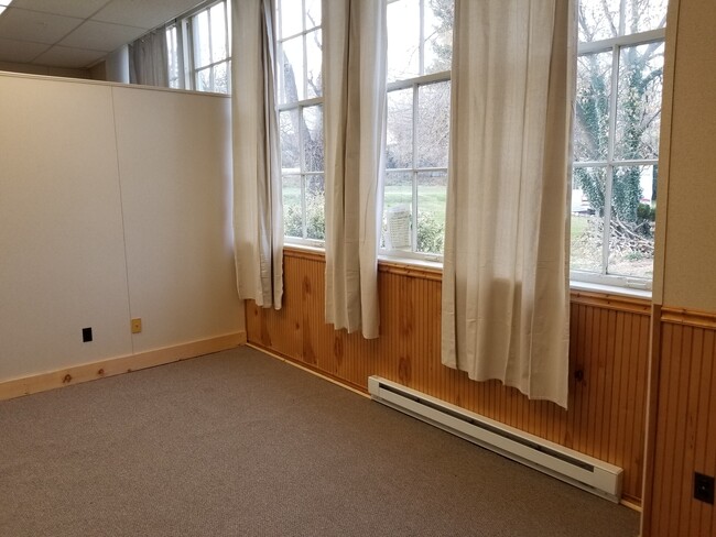 Building Photo - 3455 Uniontown Rd