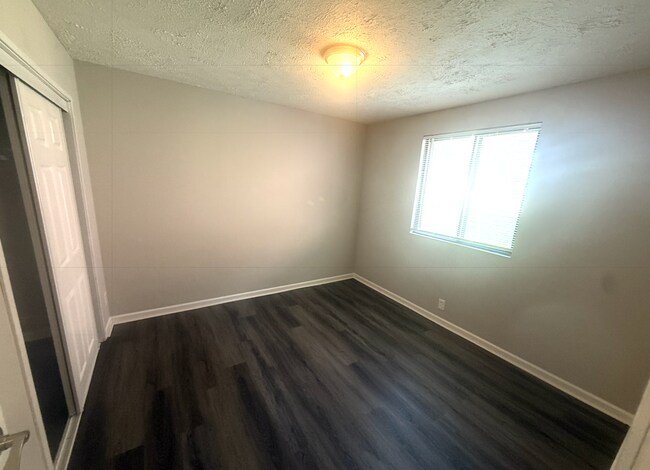 Foto del edificio - 4210 Huntington Ave