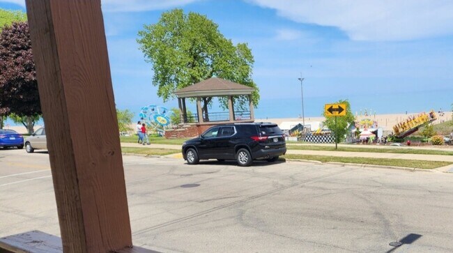 Foto del edificio - 1436 Michigan Blvd