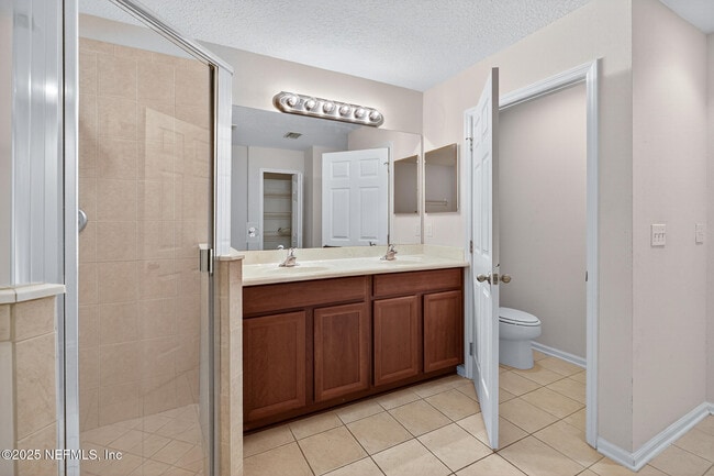 Foto del edificio - 3880 Buckthorne Dr