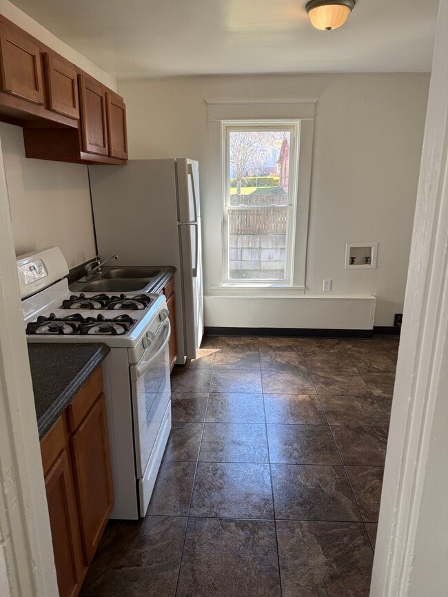 Foto del edificio - 100 Brook St