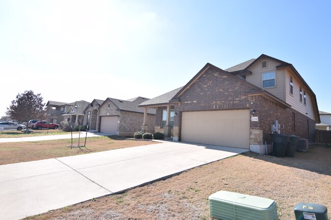 Foto del edificio - 1234 Fawn Lily Dr