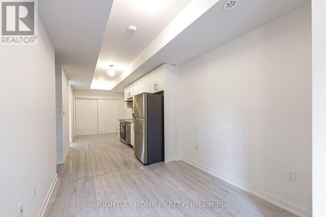 Building Photo - 15100 Yonge St