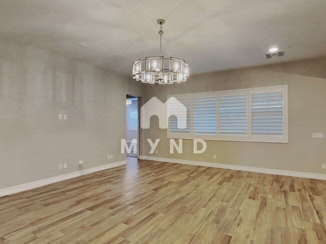 Building Photo - 3681 E Arabian Dr