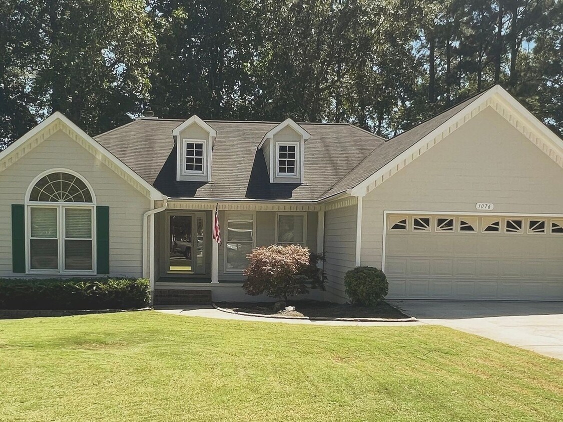 Primary Photo - 4 Bedroom Single Family Home in Macon