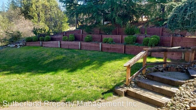 Building Photo - 4 br, 3.5 bath House - AUBURN LAKE TRAILS