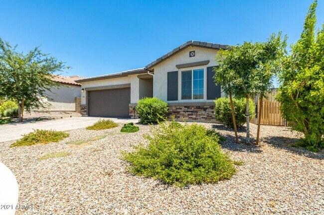 Building Photo - Gorgeous 3 bedroom in Surprise!!