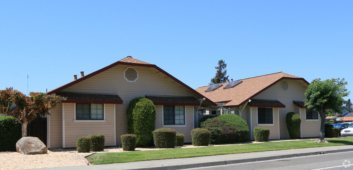 Foto principal - Caulfield Lane Senior Apartments