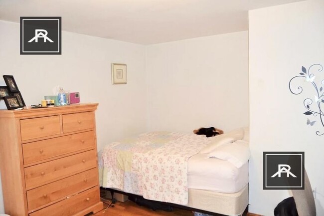 Foto del edificio - 3 bedroom in Brighton MA 02135