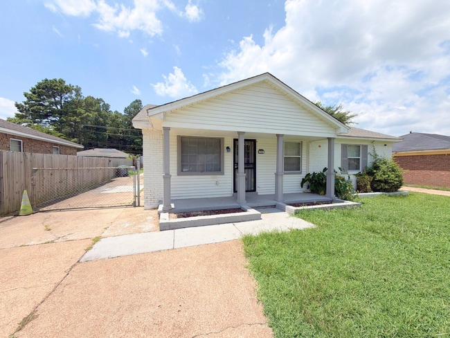 Photo - Newly Renovated Home In Whitehaven - Open To Section 8
