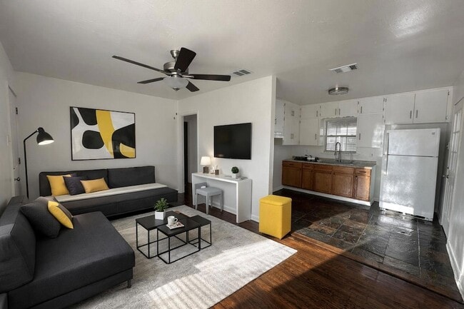 Foto del edificio - 600 Springdale Rd