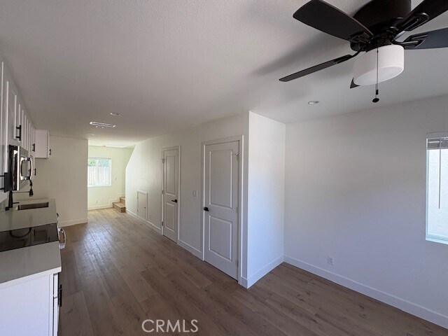 Foto del edificio - 758 W 20th St