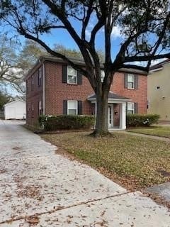 Foto del edificio - 135 Atherton Dr