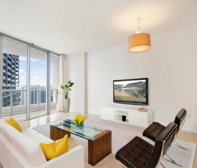 Photo - Icon Brickell 4206 Apartment