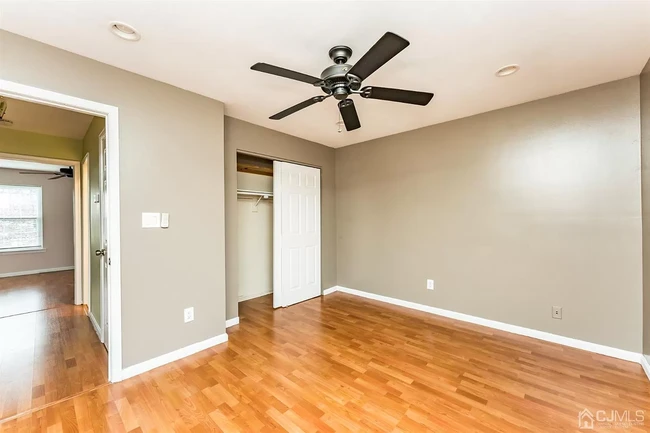 2nd Bedroom - 208 Woodbridge Commons Way