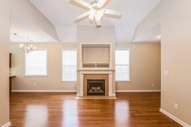 Building Photo - 12321 Longleaf Oak Trail