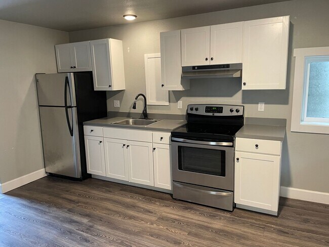 Foto del edificio - Recently renovated apartment in Lincoln City!