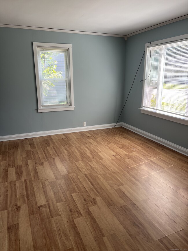 Building Photo - 41 Ridgeview Cir
