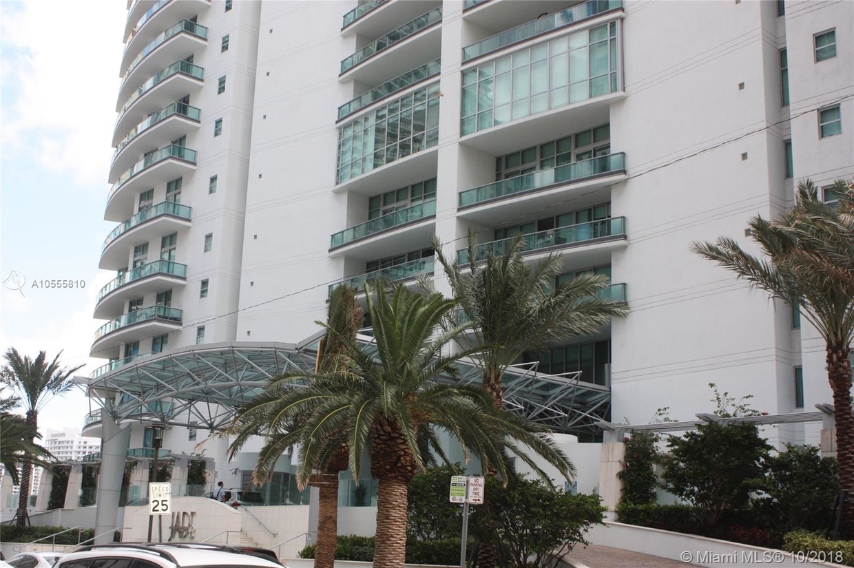 Foto principal - 1331 Brickell Bay Dr