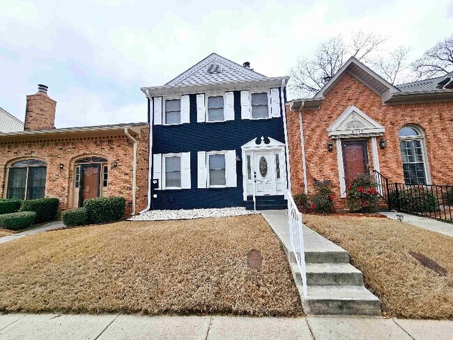 Foto del edificio - 6918 Steeplechase Dr NW