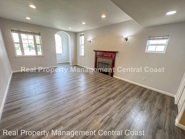 Building Photo - 4 br, 3 bath House - 920 Riata Court