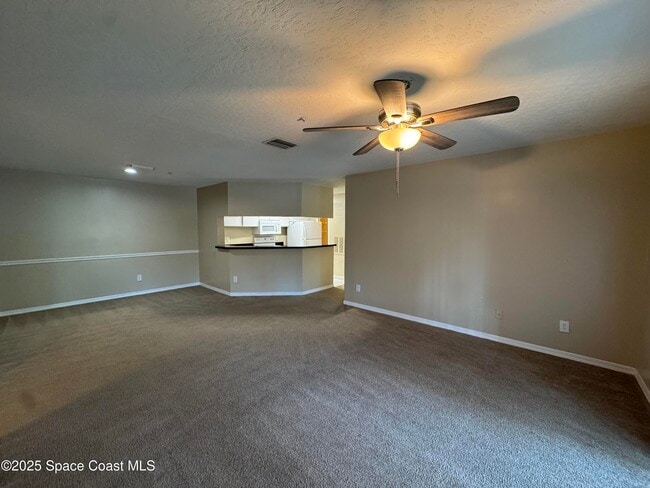 Building Photo - 7667 N Wickham Rd