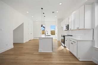 Building Photo - 1466 Ferguson Way