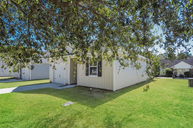 Building Photo - 1307 Warrens Way, Manning, SC