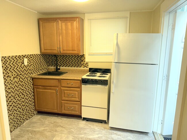 Cocina - 832 1st St N