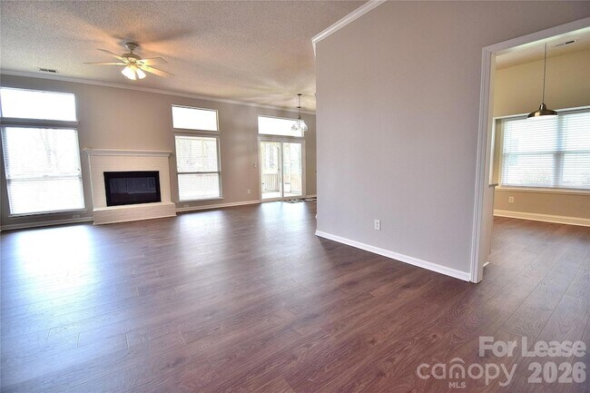 Foto del edificio - 9530 Errington Ln