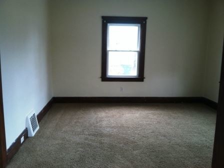 Foto del edificio - 653 Oakhill Ave