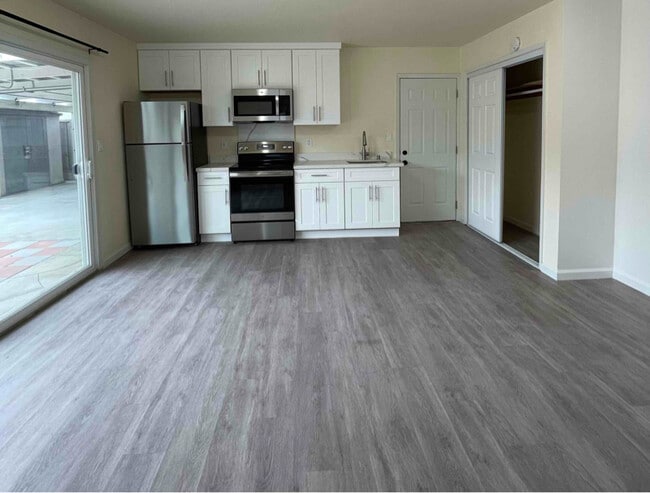 Building Photo - 986 Pope Way
