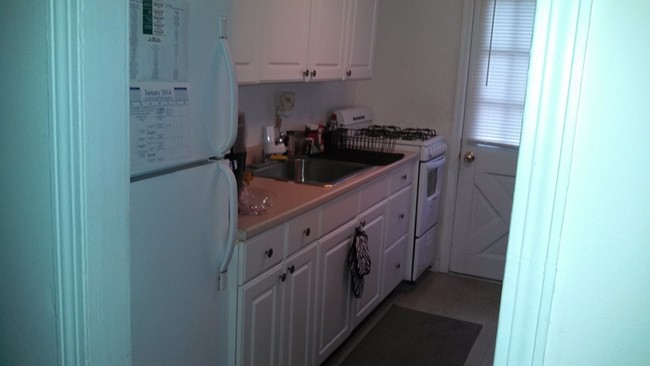  - 28-30 Taylor Rd