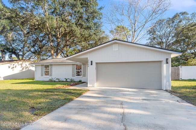 Building Photo - 2564 Stern Dr S