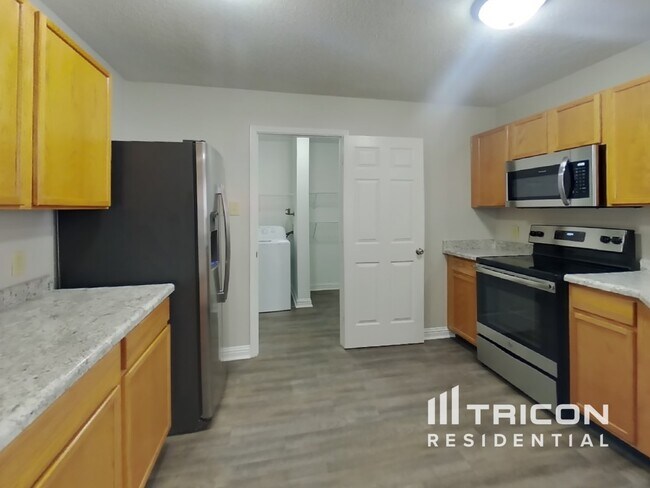 Foto del edificio - 8625 Liberty Mills Dr