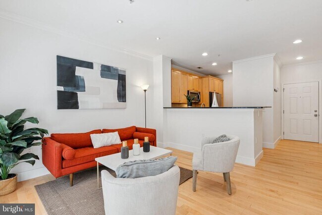 Foto del edificio - 11800 Old Georgetown Rd