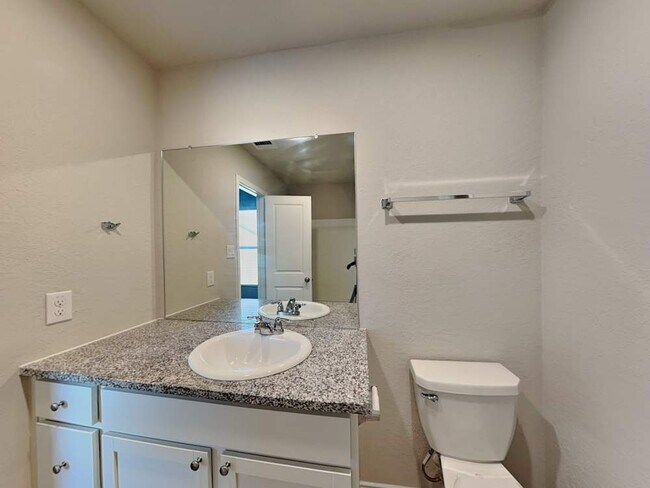 Building Photo - 10518 Varmus Dr