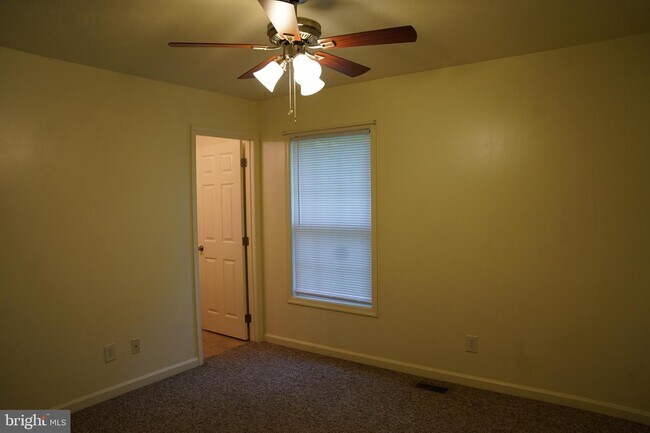 Building Photo - 136 Sinker Dr