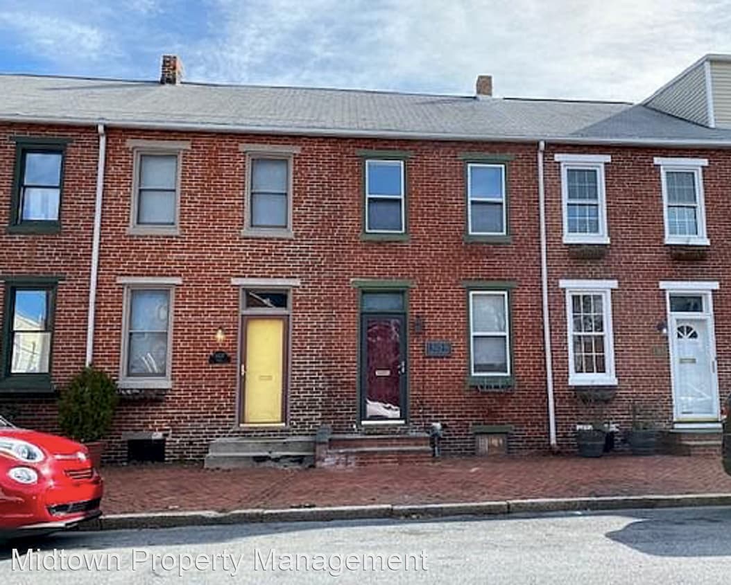 3 br, 2 bath House 1305 1/2 Green Street