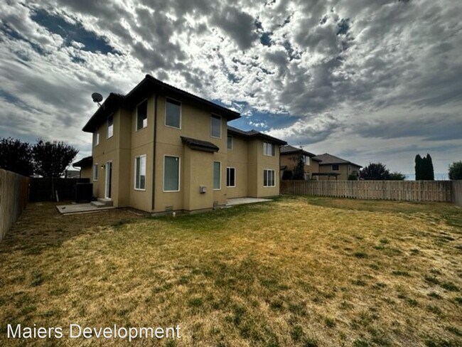 Building Photo - 3 br, 2.5 bath House - 609 O Street