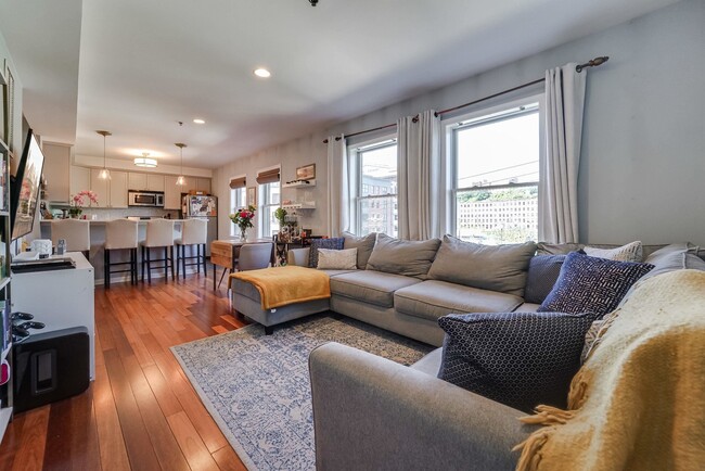 Foto del edificio - 650 2nd St