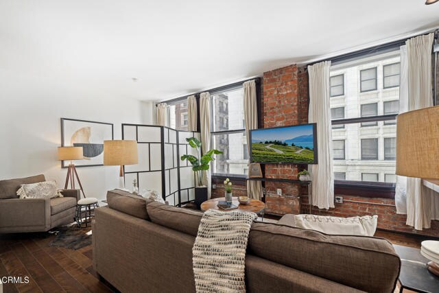 Foto del edificio - 460 S Spring St