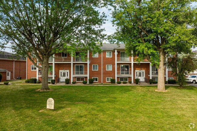 Foto del edificio - MAPLE CREST