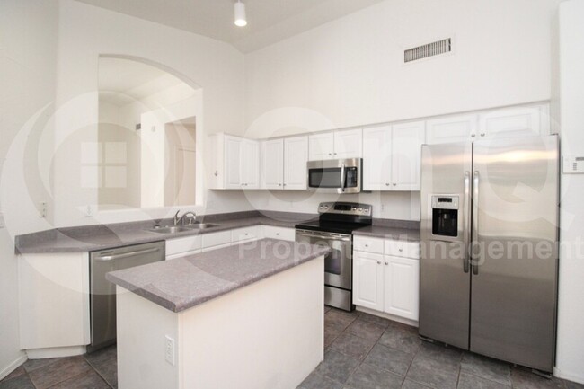 Foto del edificio - 1320 S Porter St